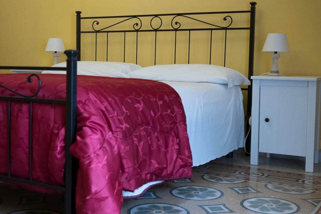 La Breccia A Porta Pia Bed & Breakfast Rome Exterior photo
