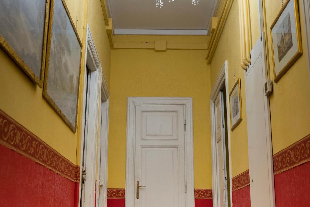 La Breccia A Porta Pia Bed & Breakfast Rome Exterior photo