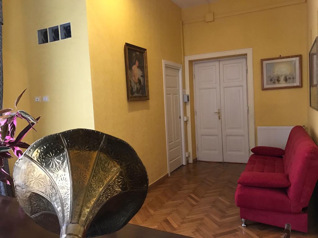 La Breccia A Porta Pia Bed & Breakfast Rome Exterior photo
